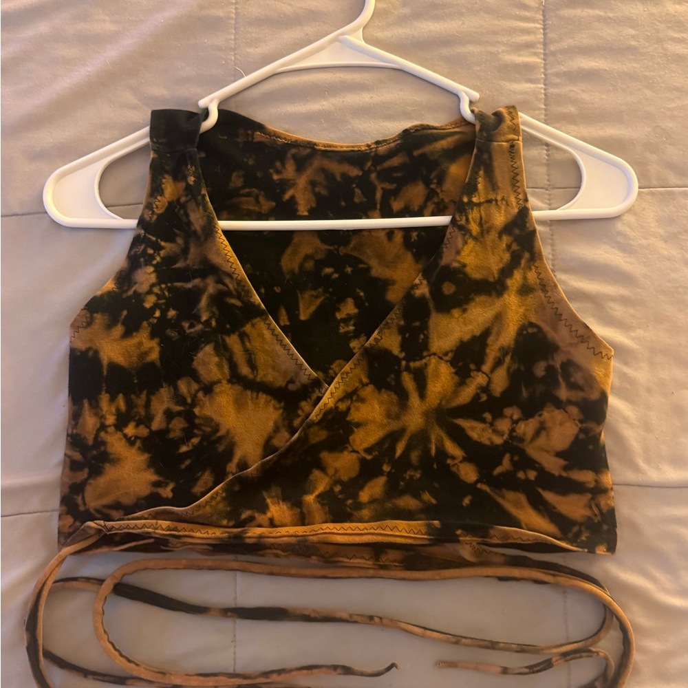 Black and Orange Sleeveless Wrap Crop Tank Top